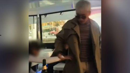 胜利女生爆料视频在线观看,揭秘娱乐圈惊人内幕  第3张